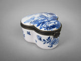 18th Century Delft Trefoil Hinged Lid Trinket Box - Adriaen Pynacker Design. - Harrington Antiques